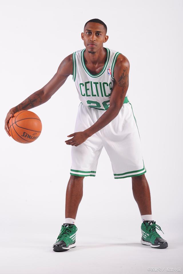 电竞平台-转折点波士顿凯尔特人刷新队史纪录；意大利杯关键时刻攻防权衡；气氛紧张；纪律约束更严格的简单介绍