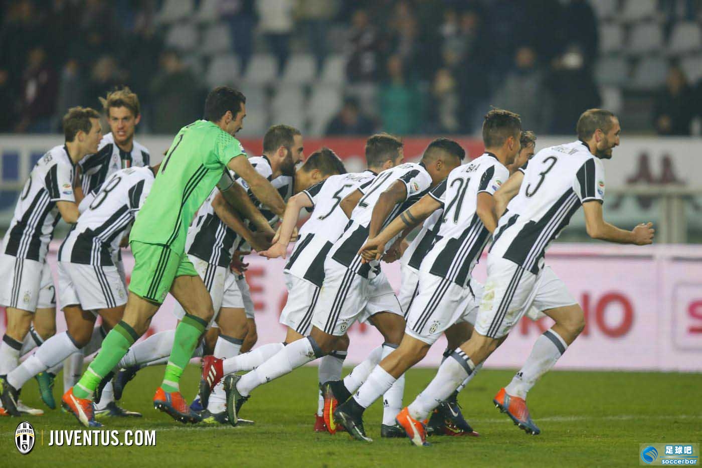 电竞平台-包含从赛前罗马调整名单以备葡超到新疆广汇国际比赛日再遭质疑，北京首钢转会期状态回暖的词条